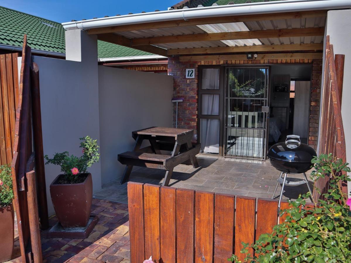 Mountain Breeze Log Cabins Villa Stormsrivier Buitenkant foto